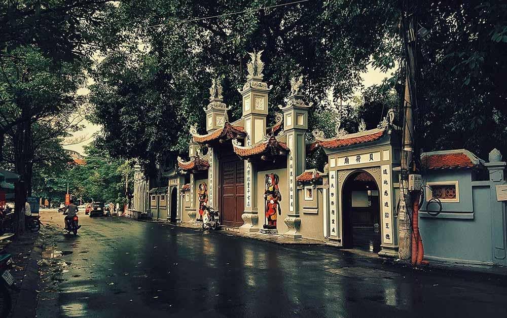 Chùa Hà là một trong những ngôi chùa cổ của Hà Nội.